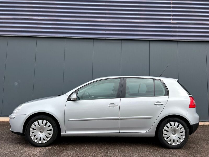 VOLKSWAGEN GOLF 5 1.6 FSI 116CH 1ER MAIN