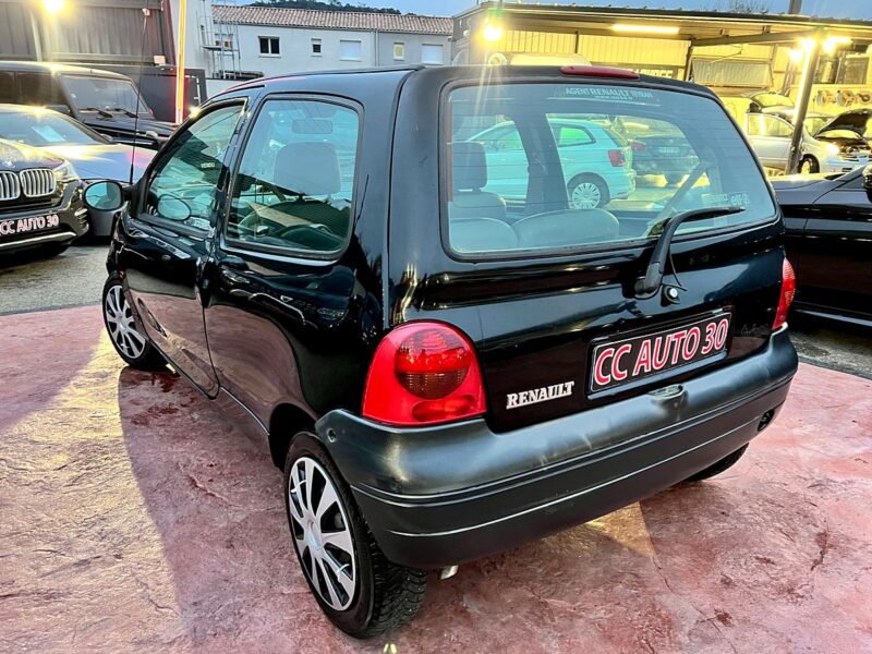 RENAULT TWINGO I 2000