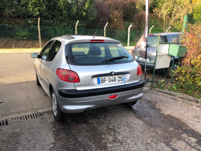 PEUGEOT 206 3/5 portes 1.9D 70CV