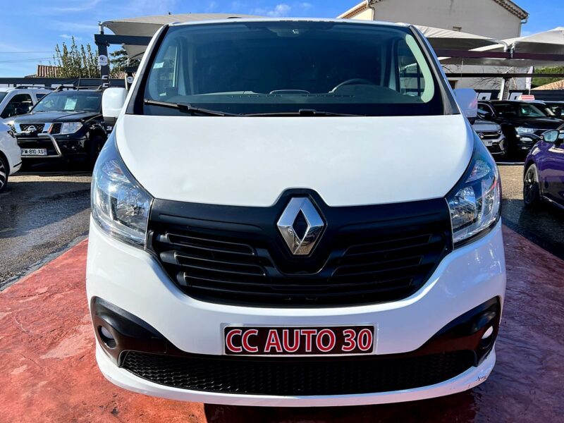 RENAULT TRAFIC III Camionnette 2016