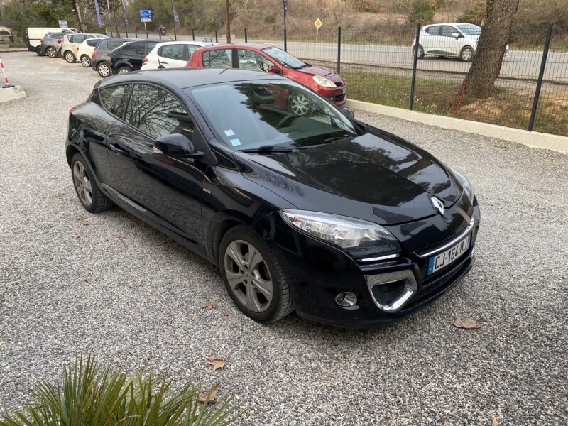 RENAULT MEGANE III Coupé 2012