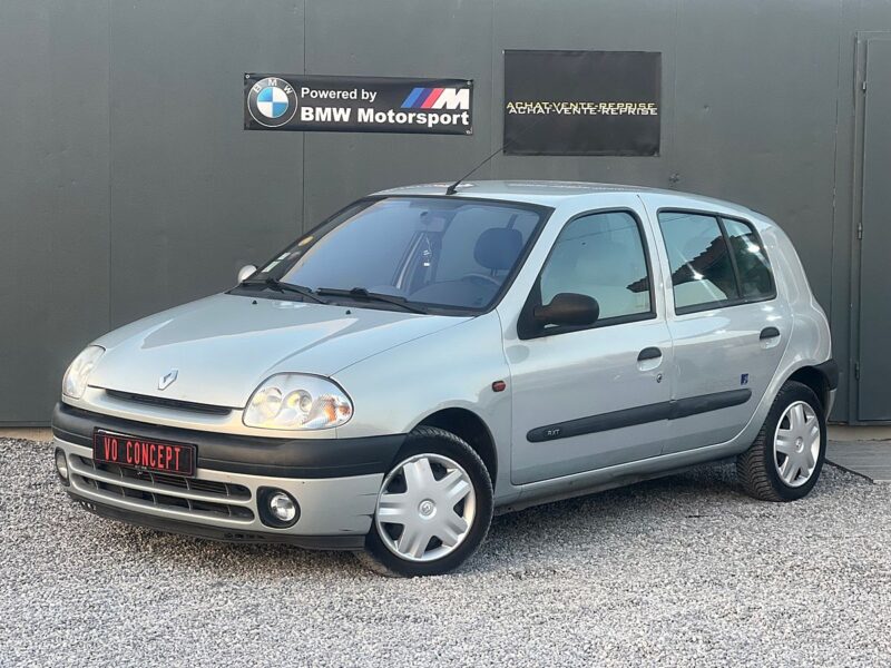 RENAULT CLIO II 1.2 ESS  2000 PAYEZ EN 4X