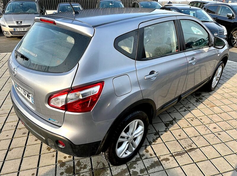 NISSAN QASHQAI 2010