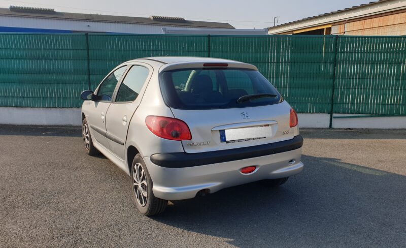 PEUGEOT 206 1.1i X Line Clim