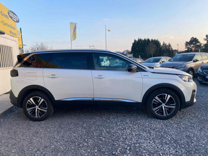 PEUGEOT 5008 II 2018