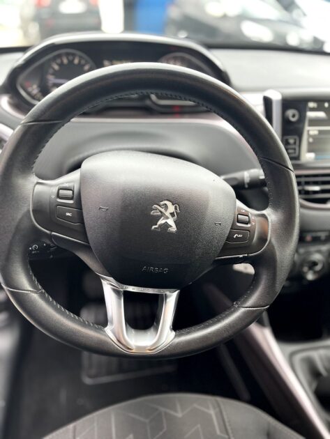 PEUGEOT 2008 2014