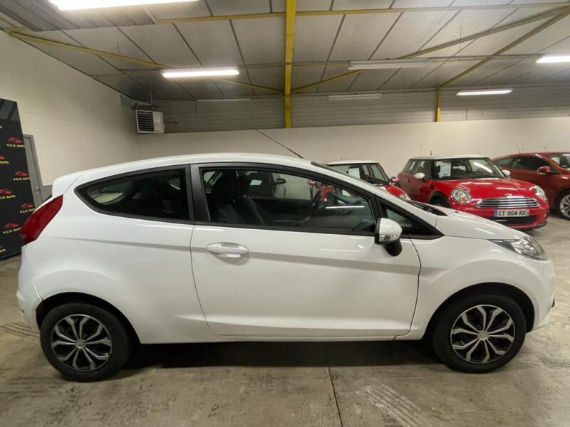 FORD FIESTA VI 2010