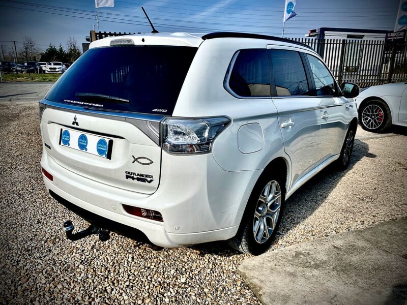 MITSUBISHI OUTLANDER III  INSTYLE 2014