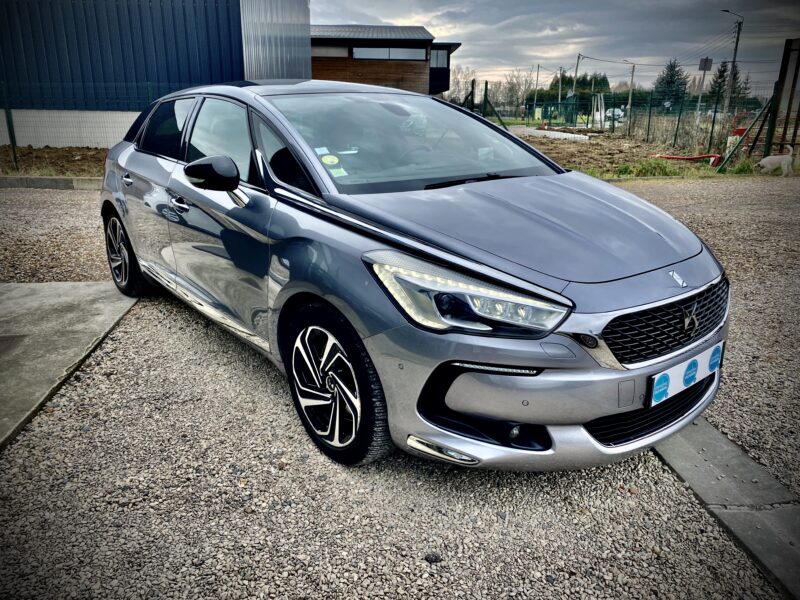 DS DS5 HYBRIDE SO CHIC SPORT 2016