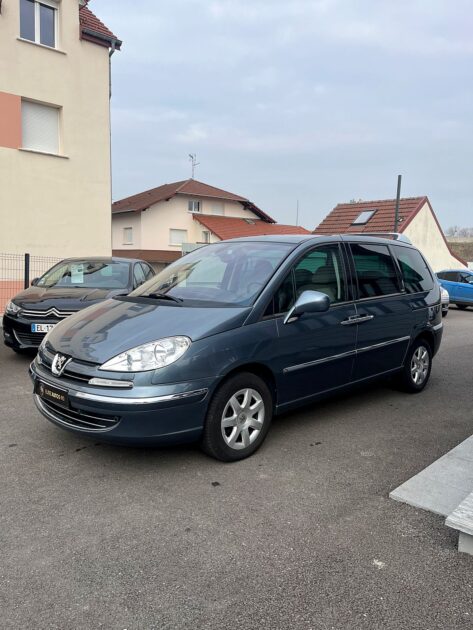 PEUGEOT 807 2012