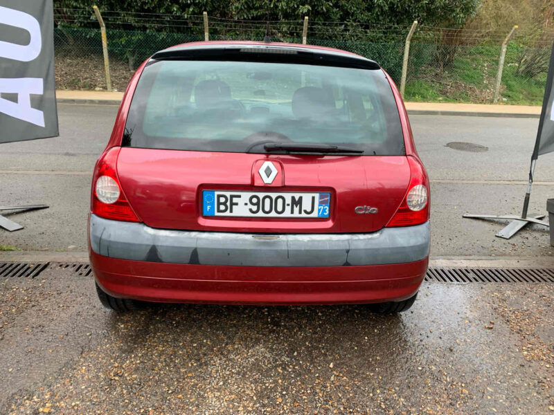 RENAULT CLIO II 1.6i 16V 110CV