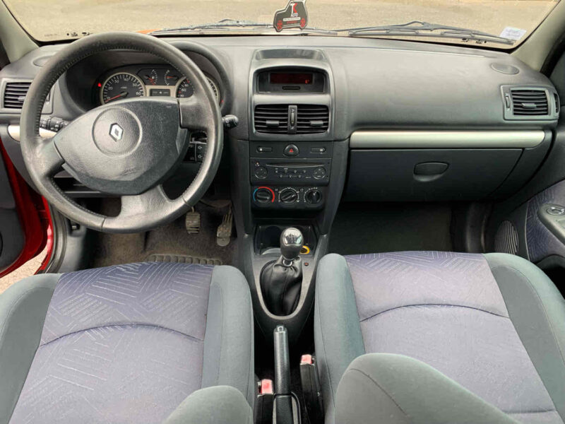 RENAULT CLIO II 1.6i 16V 110CV