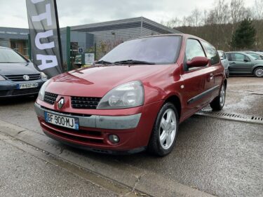 RENAULT CLIO II 1.6i 16V 110CV