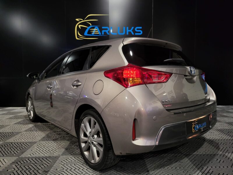 TOYOTA AURIS 2013