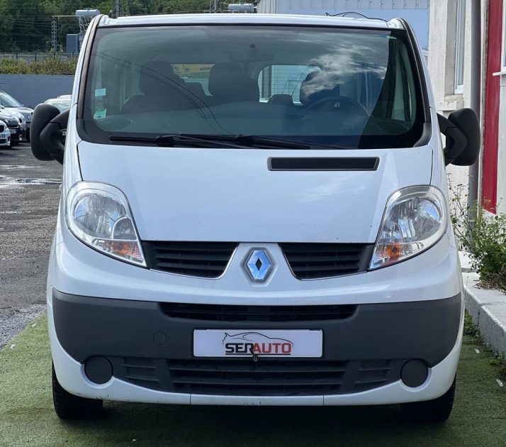 RENAULT TRAFIC II PASSENGER 2010