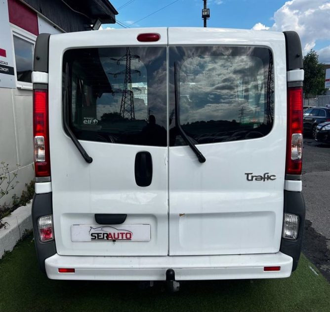 RENAULT TRAFIC II PASSENGER 2010