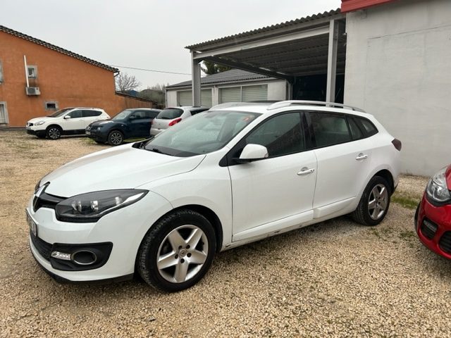 RENAULT MEGANE III Estate BUSINESS  AUTO  2015