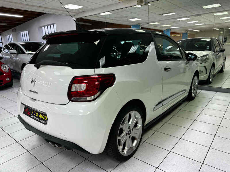 CITROEN DS3 1.6 HDi 112 BVM6 Sport Chic