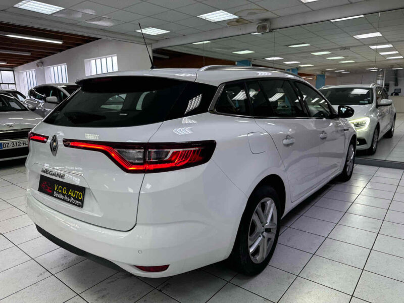 RENAULT MEGANE IV Estate 1.2 tCe 100 S&S Energy Business