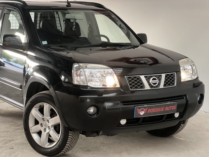 NISSAN X-TRAIL 2.5 ELEGANCE 165CH