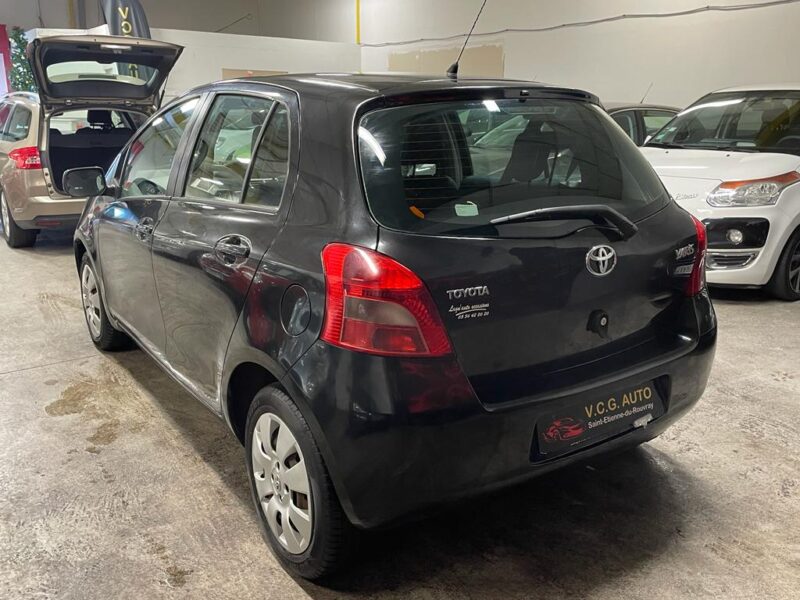 TOYOTA YARIS 1.0 VVT-i 70 LUNA