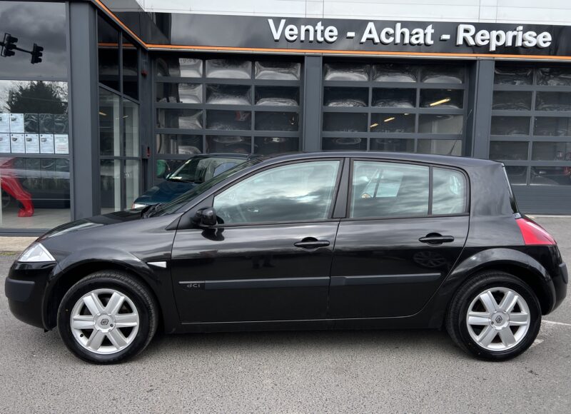 RENAULT MEGANE II 1.5 DCI 105 Cv 1ERE MAIN / 39 900 Kms 5 PORTES BVM6 - Garantie1an