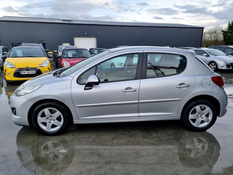 PEUGEOT 207 1.4 16V 95 Premium