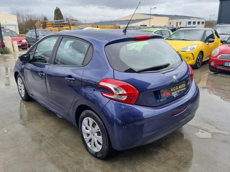 PEUGEOT 208 1.4 HDi 68 Active 