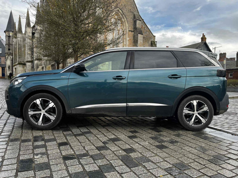 PEUGEOT 5008 II 2018