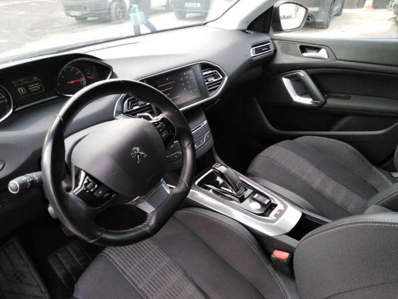 PEUGEOT 308 ALLURE 2018