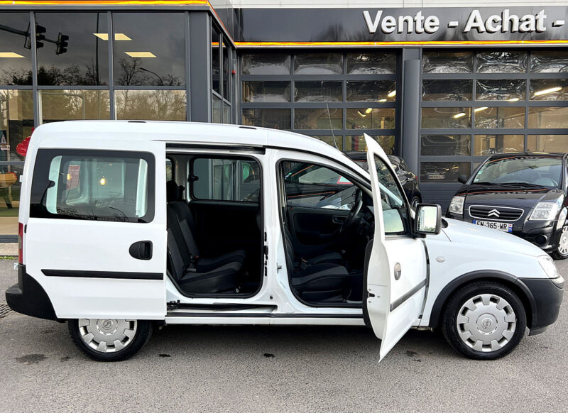 OPEL COMBO TOUR II 1.3 CDTI 75 Cv 5 PLACES / 34 900 Kms ATTELAGE CLIMATISATION - Garantie1an