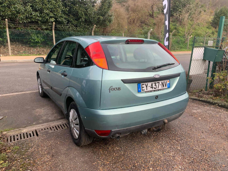 FORD FOCUS 1.4i 16V 75CV