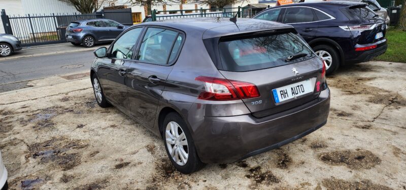 PEUGEOT 308 II 1.6HDI 115CH BUSINESS