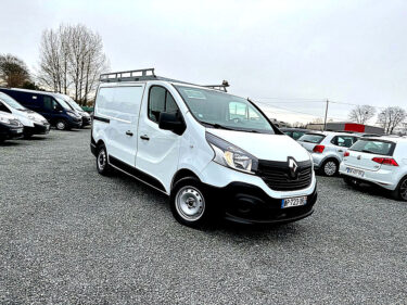 RENAULT TRAFIC III  2015