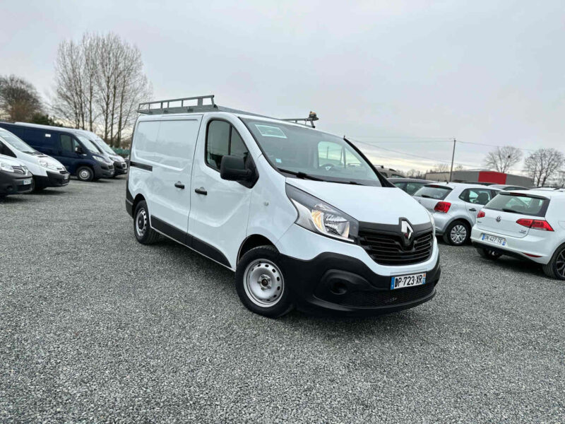 RENAULT TRAFIC III  2015