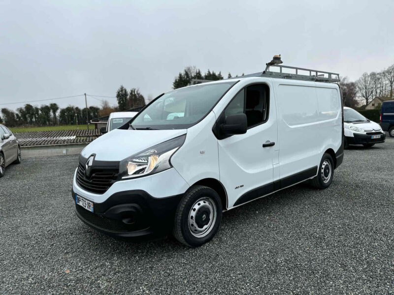 RENAULT TRAFIC III  2015