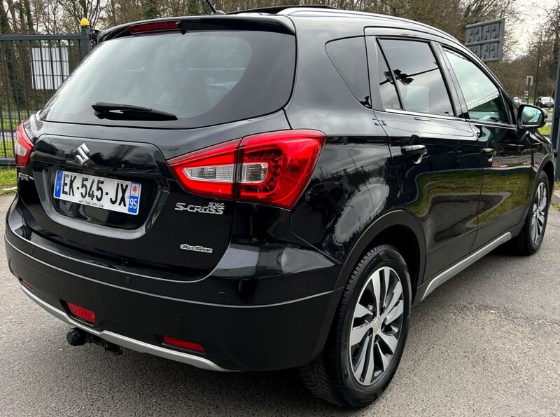 SUZUKI SX4 S-CROSS ALLGRIP 1.6 DDIS 120 Cv BOITE AUTO TOIT OUVRANT CUIR CARPLAY ATTELAGE Garantie1an