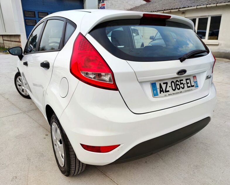 FORD FIESTA VI 2010 AMBIENTE