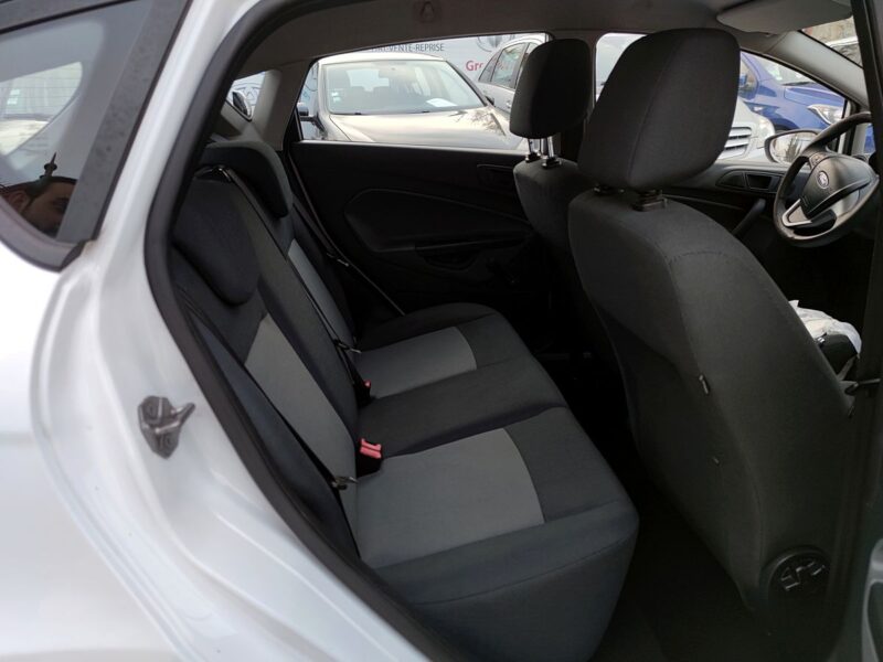 FORD FIESTA VI 2010 AMBIENTE