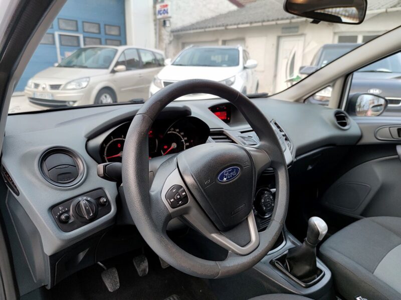 FORD FIESTA VI 2010 AMBIENTE