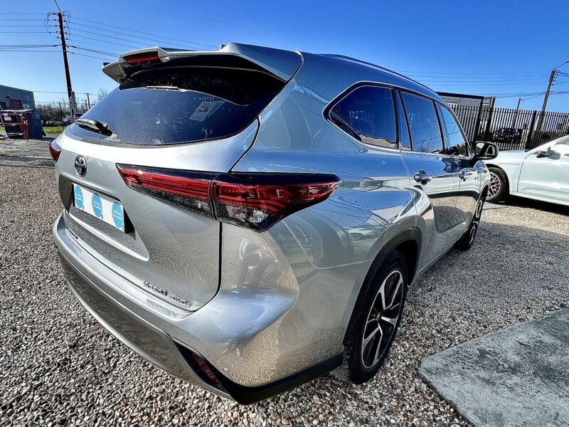 TOYOTA HIGHLANDER LOUNGE 2021