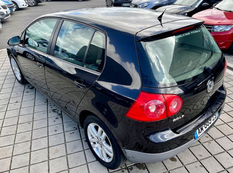 VOLKSWAGEN GOLF V 2008