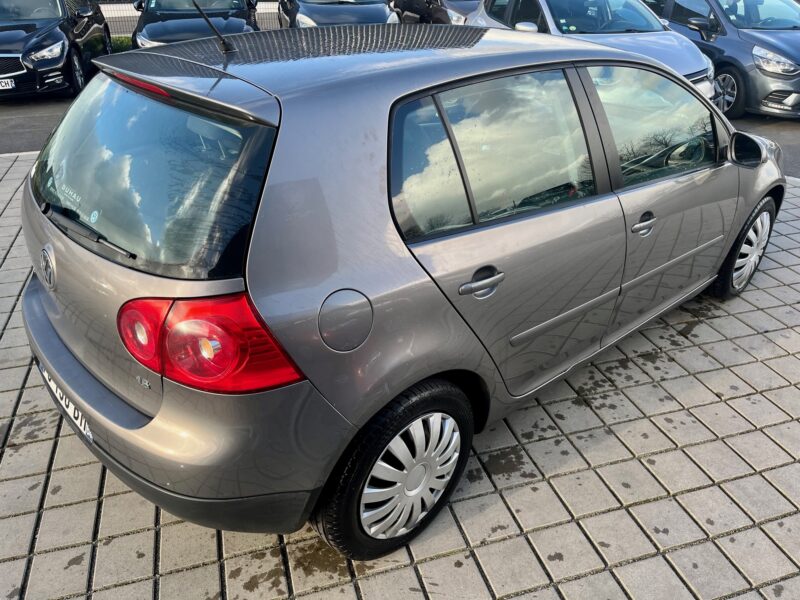 VOLKSWAGEN GOLF 1.6L 100CH PACK CONFORT