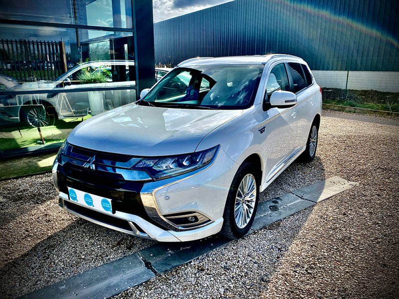 MITSUBISHI OUTLANDER III  INTENSE 2020