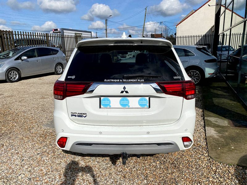 MITSUBISHI OUTLANDER III  INTENSE 2020