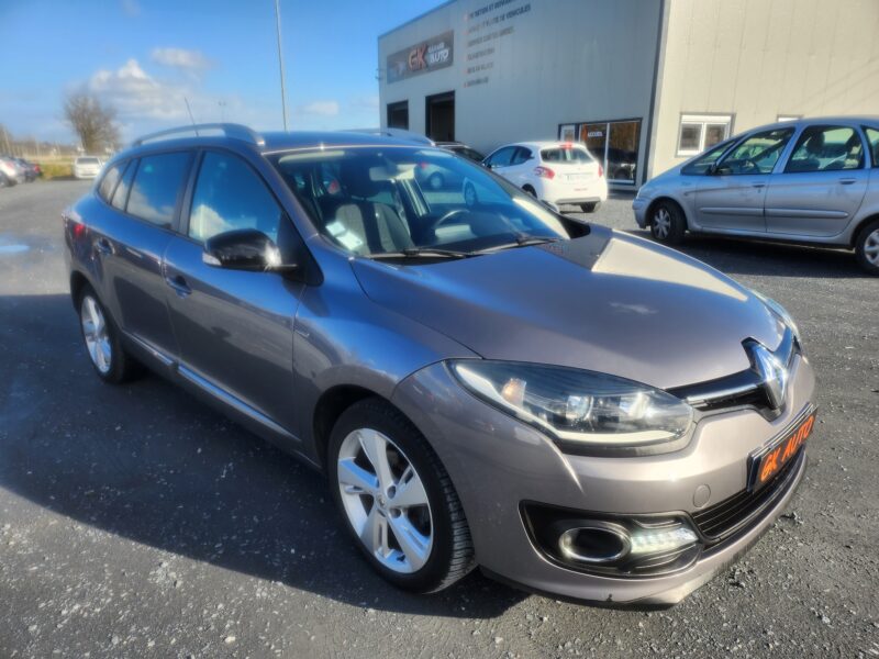 RENAULT MEGANE III ESTATE  110CV 2014 132000 KM 