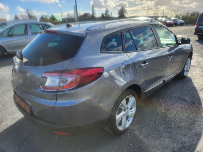 RENAULT MEGANE III ESTATE  110CV 2014 132000 KM 