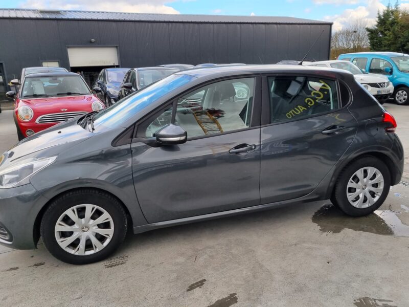 PEUGEOT 208 BlueHDi 75 Active 