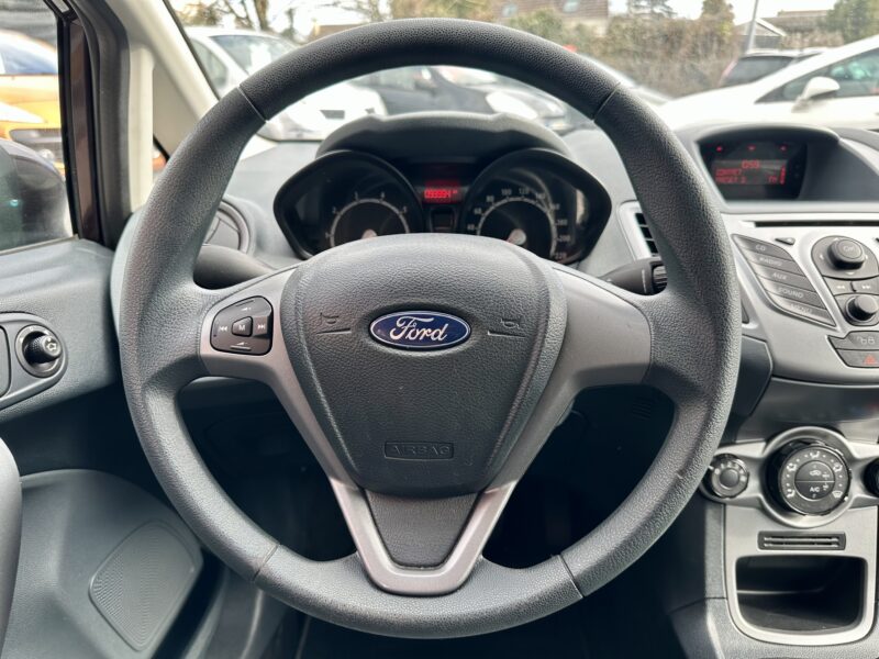 FORD FIESTA VI 2010