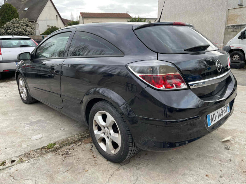 OPEL ASTRA 2005